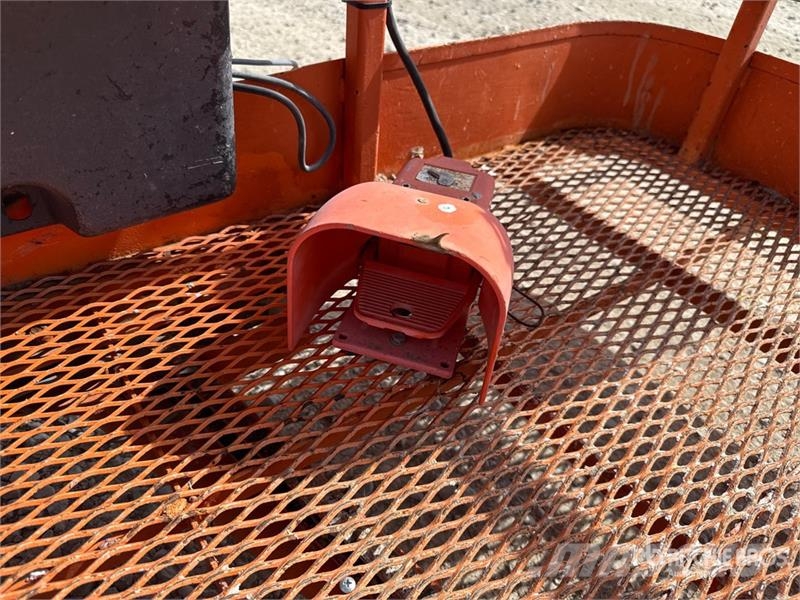 JLG 510 AJ Articulating Boom Lift Zglobne podizne platforme