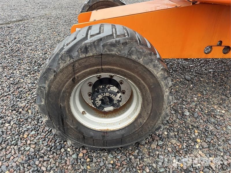 JLG 510AJ 4WD Diesel Articulating Boom Lift Iseliikuvad poomtõstukid