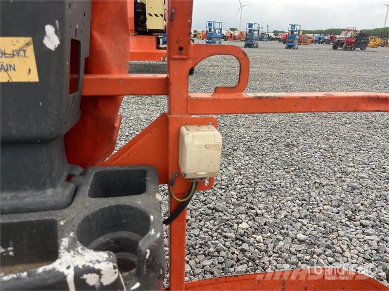 JLG 520AJ 4WD Diesel Articulating Boom Lift Strēles pacēlāji