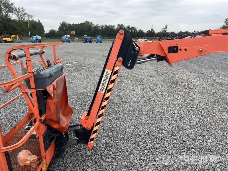 JLG 520AJ 4WD Diesel Articulating Boom Lift Strēles pacēlāji