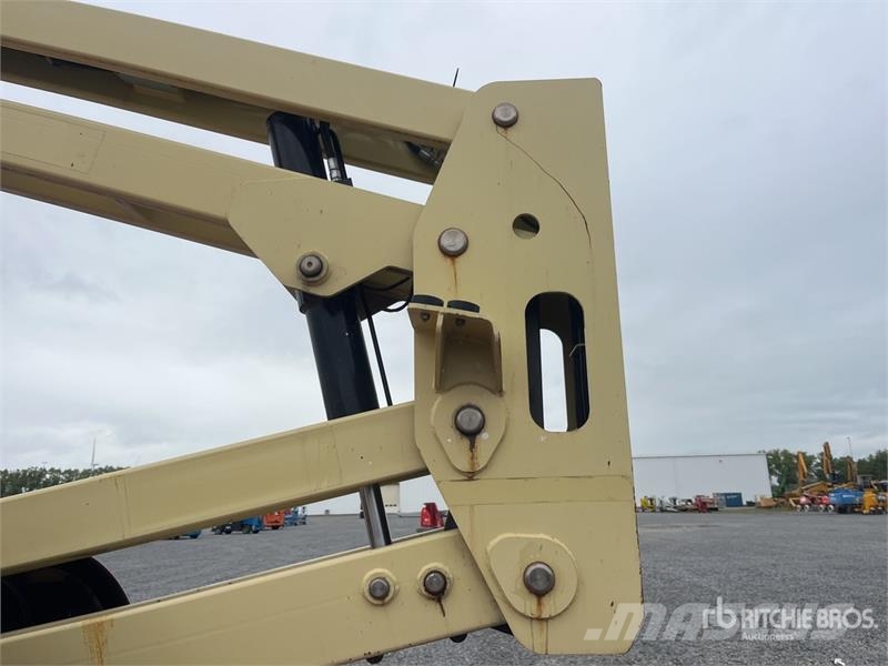 JLG 520AJ 4WD Diesel Articulating Boom Lift Strēles pacēlāji