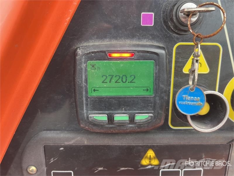 JLG 520AJ 4WD Diesel Articulating Boom Lift Strēles pacēlāji