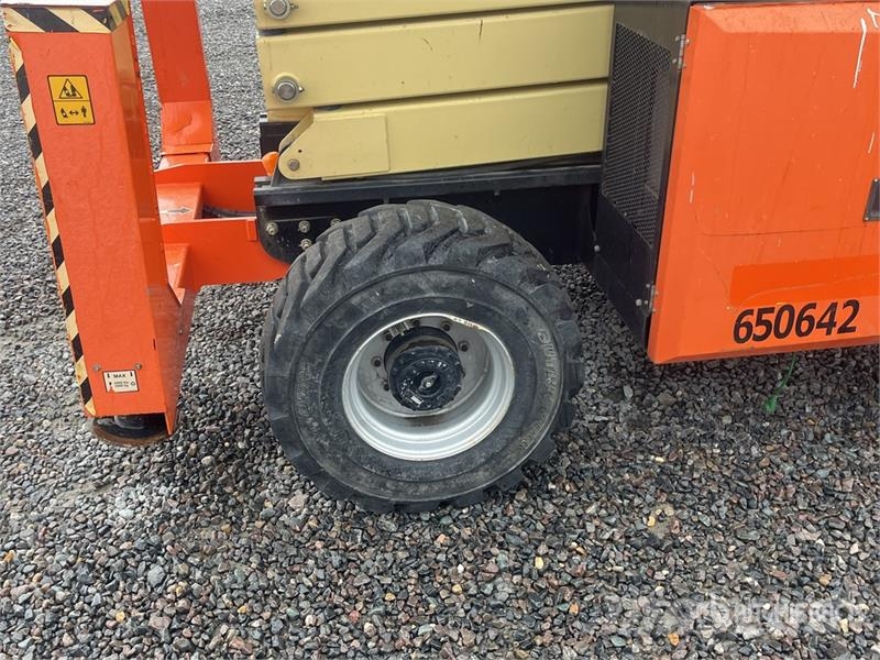 JLG 530LRT 4x4 Diesel Scissor Lift Käärtõstukid