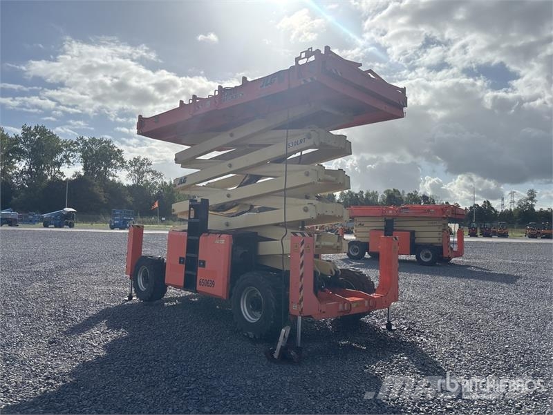 JLG 530LRT 4x4 Diesel Scissor Lift Šķerveida pacēlāji