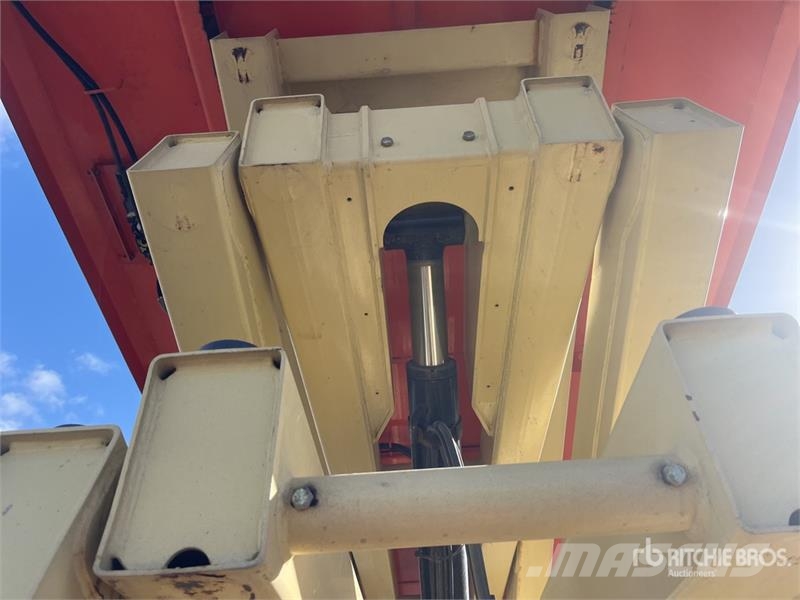 JLG 530LRT 4x4 Diesel Scissor Lift Šķerveida pacēlāji