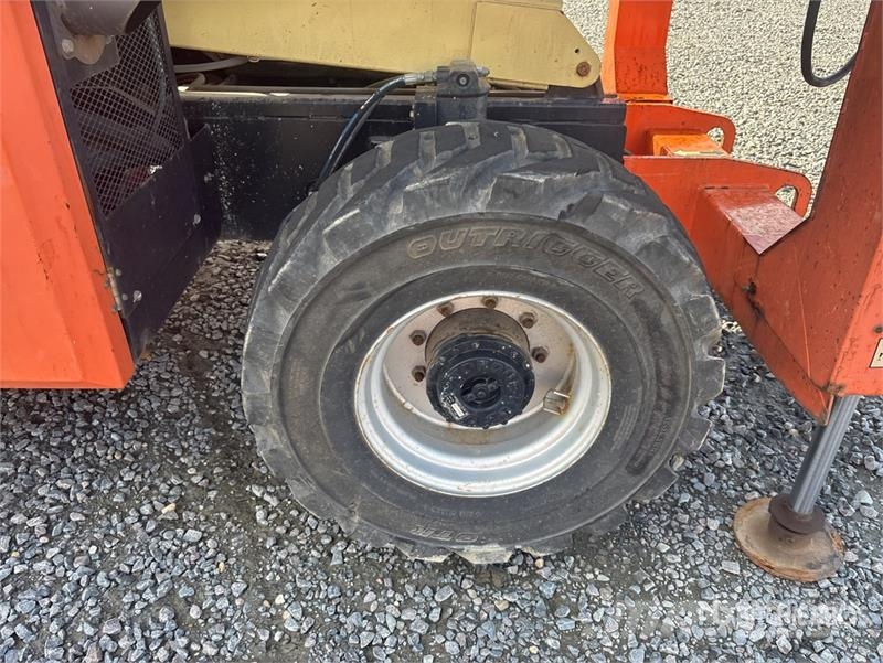 JLG 530LRT 4x4 Diesel Scissor Lift Šķerveida pacēlāji