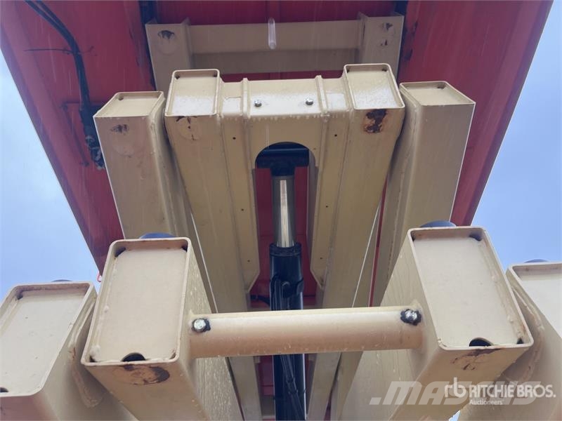 JLG 530LRT 4x4 Diesel Scissor Lift Käärtõstukid