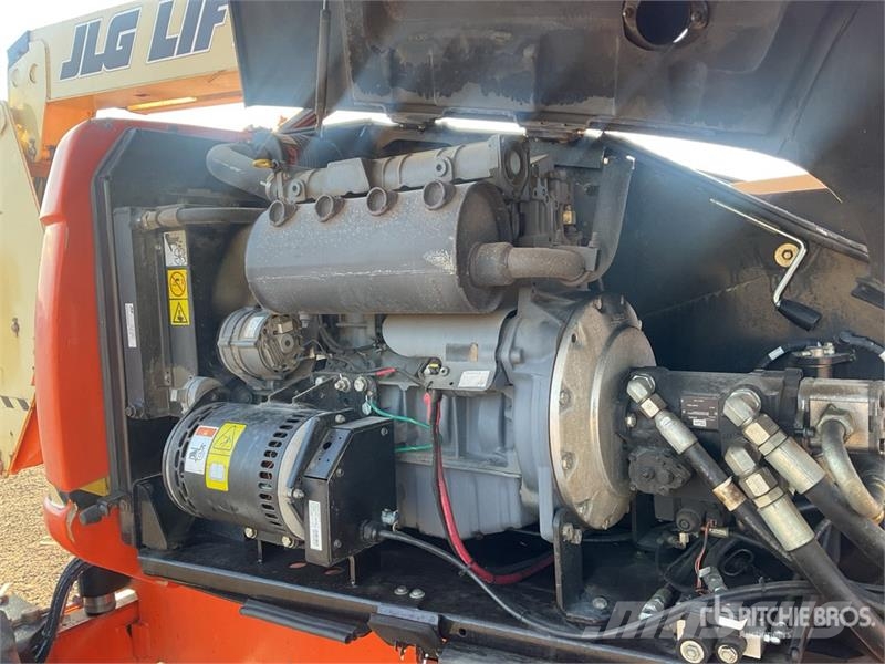 JLG 600AJ 4WD Diesel Articulating Boom Lift Articulated boom lifts