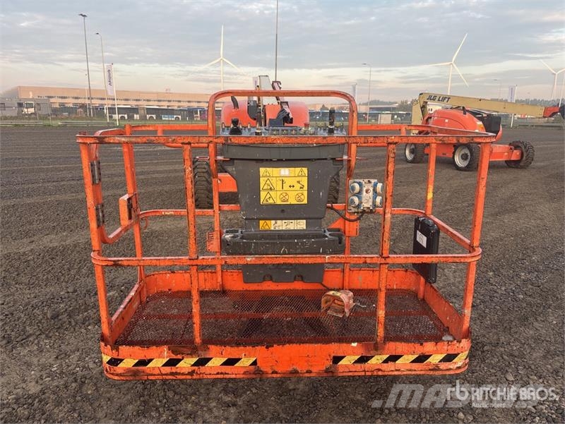JLG 600AJ 4WD Diesel Articulating Boom Lift Knikarmhoogwerkers