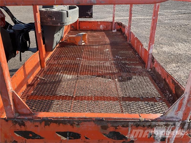 JLG 600AJ 4WD Diesel Articulating Boom Lift Articulated boom lifts