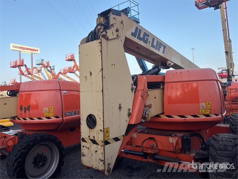JLG 600AJ 4WD Diesel Articulating Boom Lift Knikarmhoogwerkers