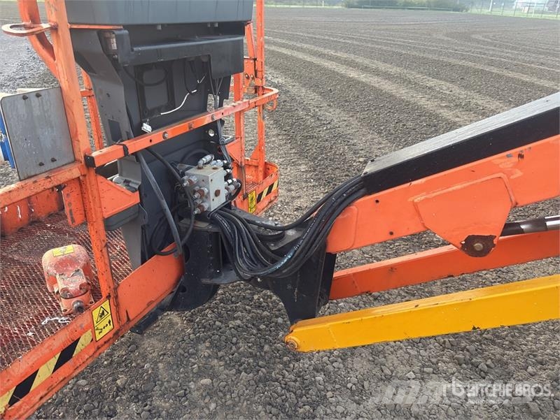 JLG 600AJ 4WD Diesel Articulating Boom Lift Knikarmhoogwerkers