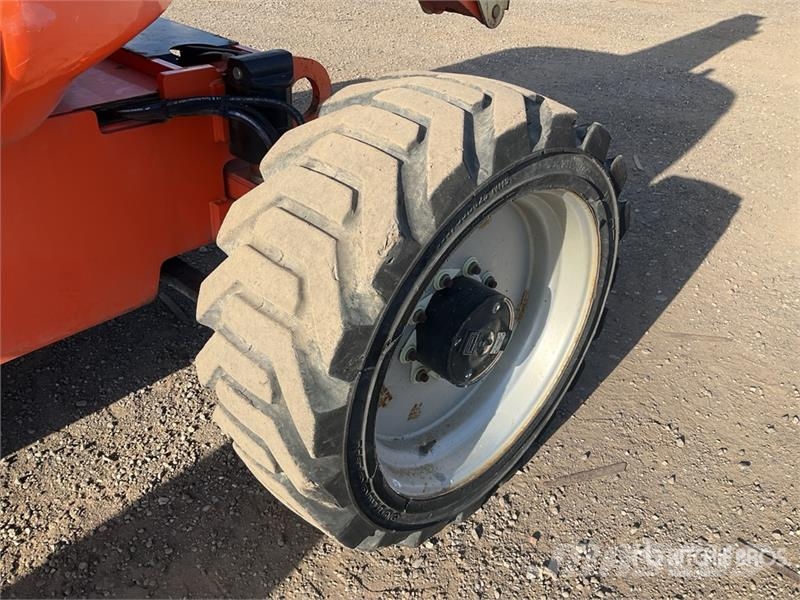 JLG 600AJ 4WD Diesel Articulating Boom Lift Articulated boom lifts