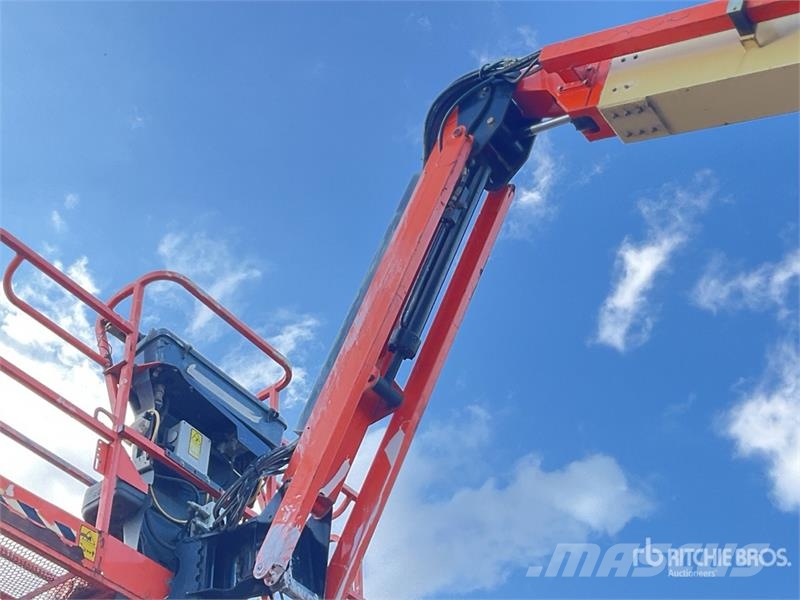 JLG 600AJ 4WD Diesel Articulating Boom Lift Articulated boom lifts