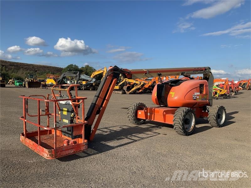 JLG 600AJ 4WD Diesel Articulating Boom Lift Articulated boom lifts