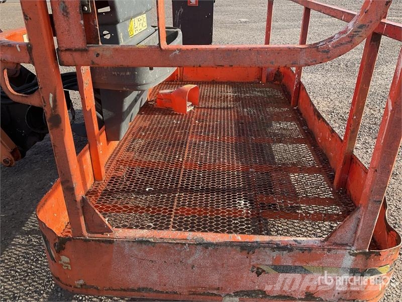 JLG 600AJ 4WD Diesel Articulating Boom Lift Articulated boom lifts