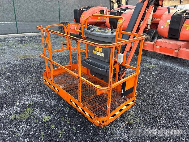 JLG 600AJ 4WD Diesel Articulating Boom Lift Knikarmhoogwerkers