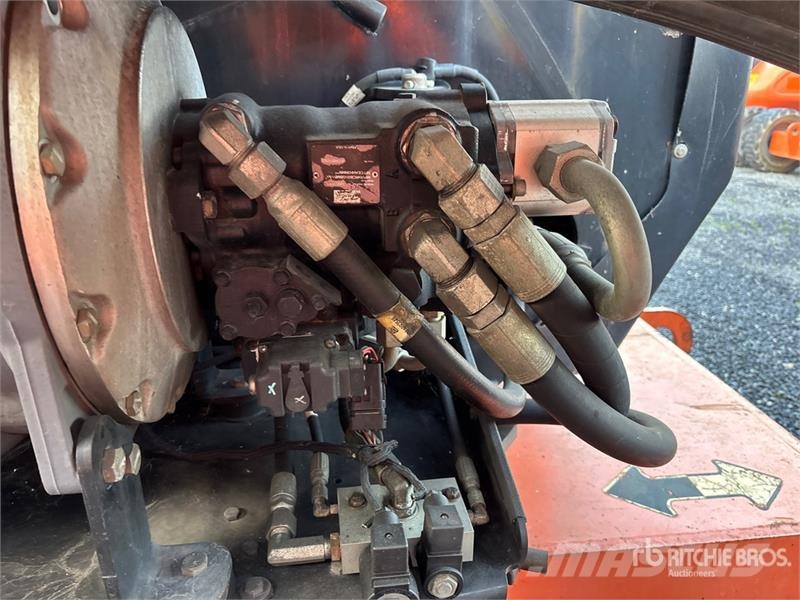 JLG 600AJ 4WD Diesel Articulating Boom Lift Knikarmhoogwerkers