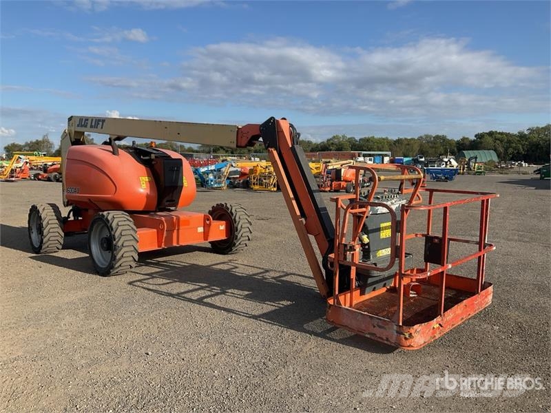 JLG 600AJ 4WD Diesel Articulating Boom Lift Articulated boom lifts