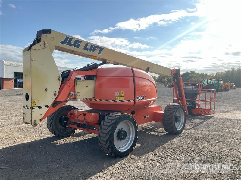 JLG 600AJ 4WD Diesel Articulating Boom Lift Articulated boom lifts