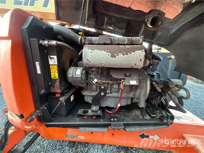 JLG 600AJ 4WD Diesel Articulating Boom Lift Knikarmhoogwerkers