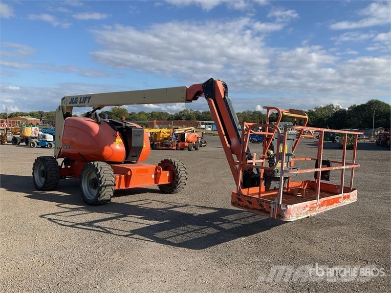JLG 600AJ 4WD Diesel Articulating Boom Lift Articulated boom lifts