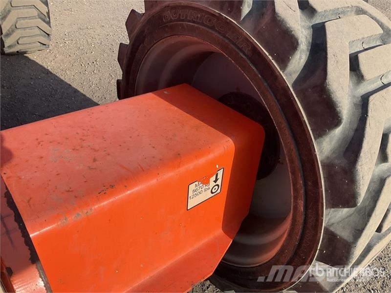 JLG 600AJ 4WD Diesel Articulating Boom Lift Articulated boom lifts