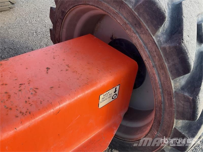 JLG 600AJ 4WD Diesel Articulating Boom Lift Articulated boom lifts