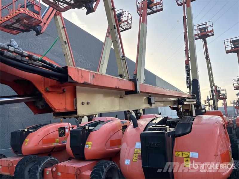 JLG 600AJ 4WD Diesel Articulating Boom Lift Knikarmhoogwerkers