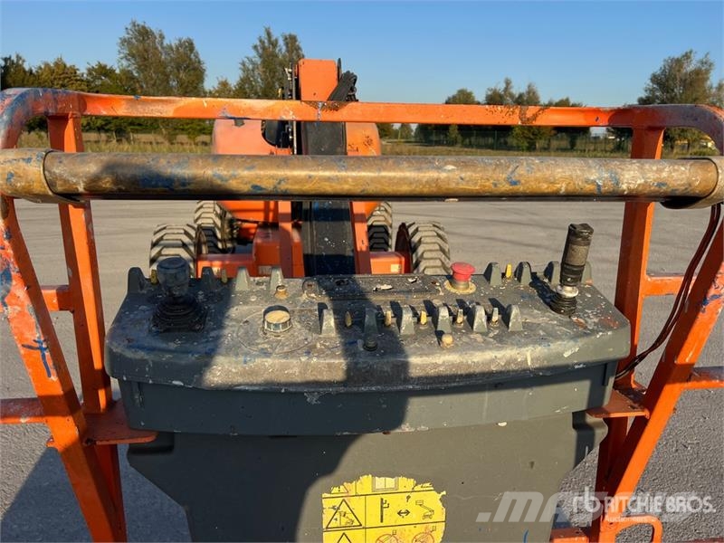 JLG 600AJ Diesel Articulating Boom Lift Karos emelők