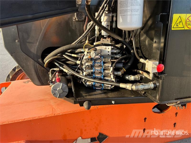 JLG 600AJ Diesel Articulating Boom Lift Karos emelők