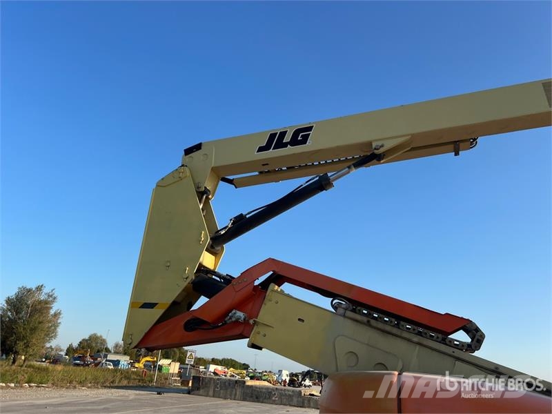 JLG 600AJ Diesel Articulating Boom Lift Karos emelők