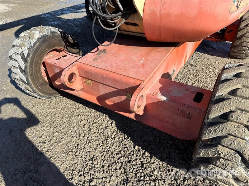 JLG 600AJ Diesel Articulating Boom Lift Zglobne podizne platforme