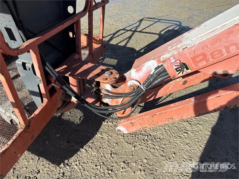 JLG 600AJ Diesel Articulating Boom Lift Zglobne podizne platforme