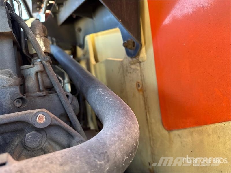 JLG 600AJ Diesel Articulating Boom Lift Zglobne podizne platforme