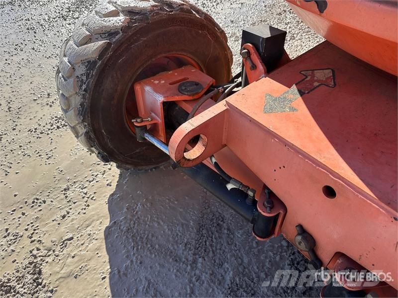 JLG 600AJ Diesel Articulating Boom Lift Zglobne podizne platforme