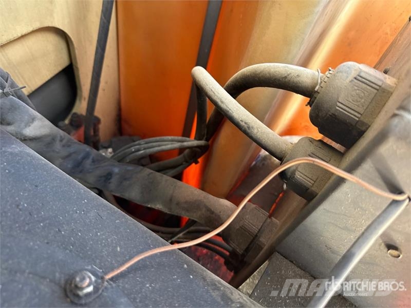 JLG 600AJ Diesel Articulating Boom Lift Zglobne podizne platforme