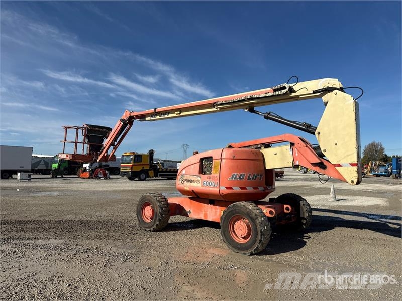 JLG 600AJ Diesel Articulating Boom Lift Zglobne podizne platforme