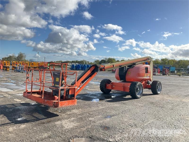 JLG 600AJS 4WD Diesel Articulating Boom Lift Articulated boom lifts