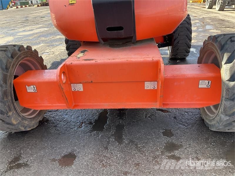 JLG 600AJS 4WD Diesel Articulating Boom Lift Articulated boom lifts