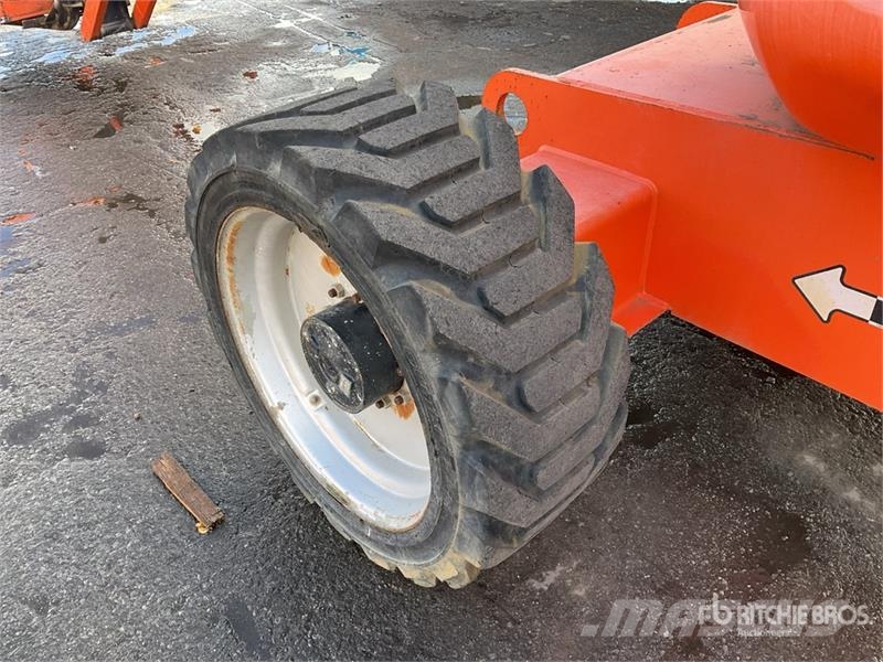 JLG 600AJS 4WD Diesel Articulating Boom Lift Articulated boom lifts