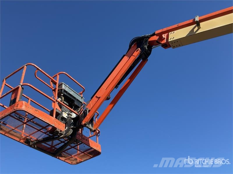 JLG 600AJS 4WD Diesel Articulating Boom Lift Articulated boom lifts