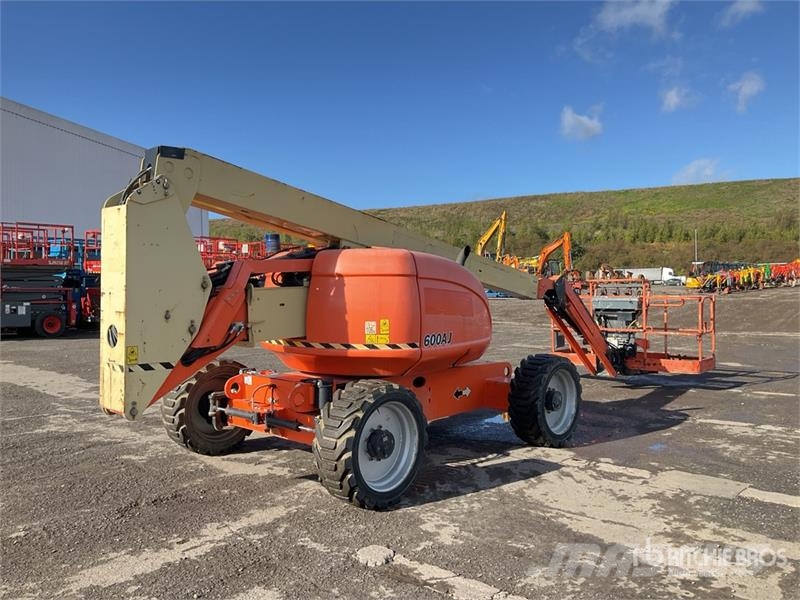 JLG 600AJS 4WD Diesel Articulating Boom Lift Articulated boom lifts