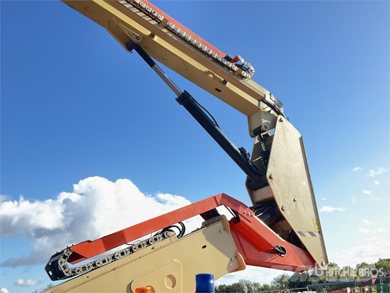 JLG 600AJS 4WD Diesel Articulating Boom Lift Articulated boom lifts