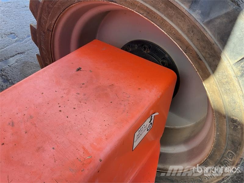 JLG 600AJS 4WD Diesel Articulating Boom Lift Articulated boom lifts