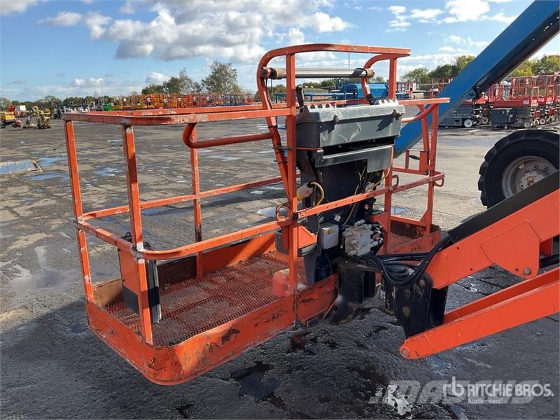 JLG 600AJS 4WD Diesel Articulating Boom Lift Articulated boom lifts