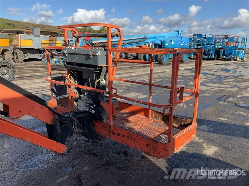 JLG 600AJS 4WD Diesel Articulating Boom Lift Articulated boom lifts