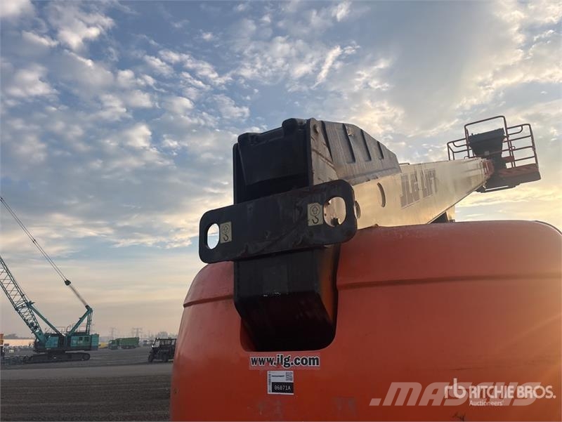 JLG 600S 4WD Diesel Telescopic Boom Lift رافعات سلة تلسكوبية