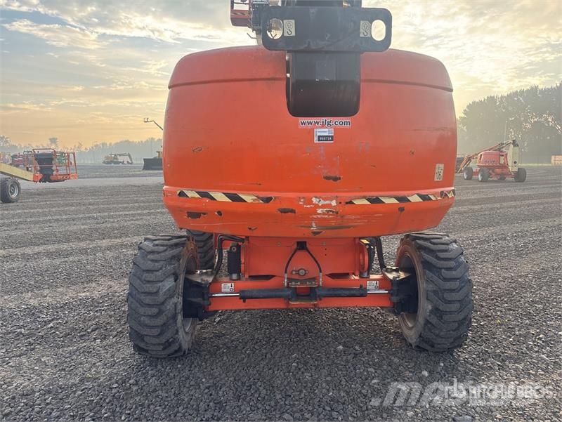 JLG 600S 4WD Diesel Telescopic Boom Lift رافعات سلة تلسكوبية