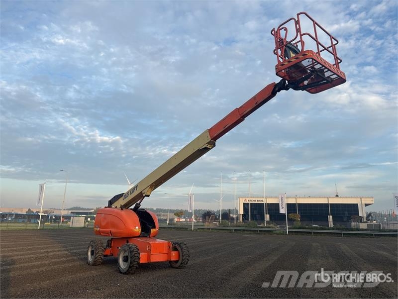 JLG 600S 4WD Diesel Telescopic Boom Lift رافعات سلة تلسكوبية